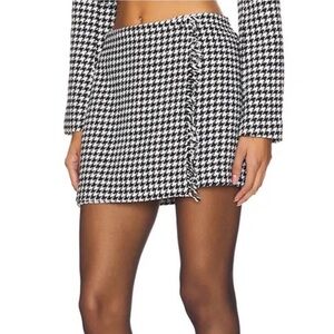 Steve Madden Houndstooth Black and White Skirt.